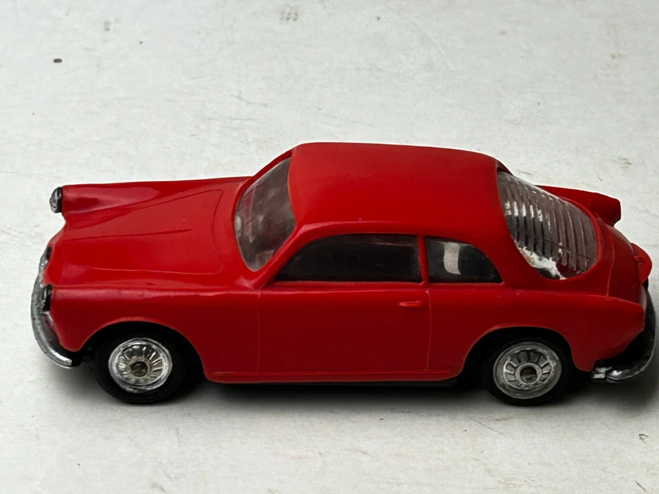 Alfa Romeo Giulietta Sprint 1300 cupé escala 1/43 Norev Foto 4 de 4