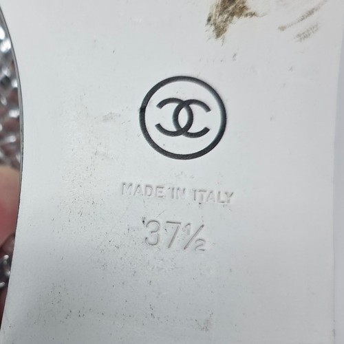 Chanel CC Logo Braided Metallic Leather Thong Sandals White Silver IT 37.5 US 7 - Bild 4 von 9