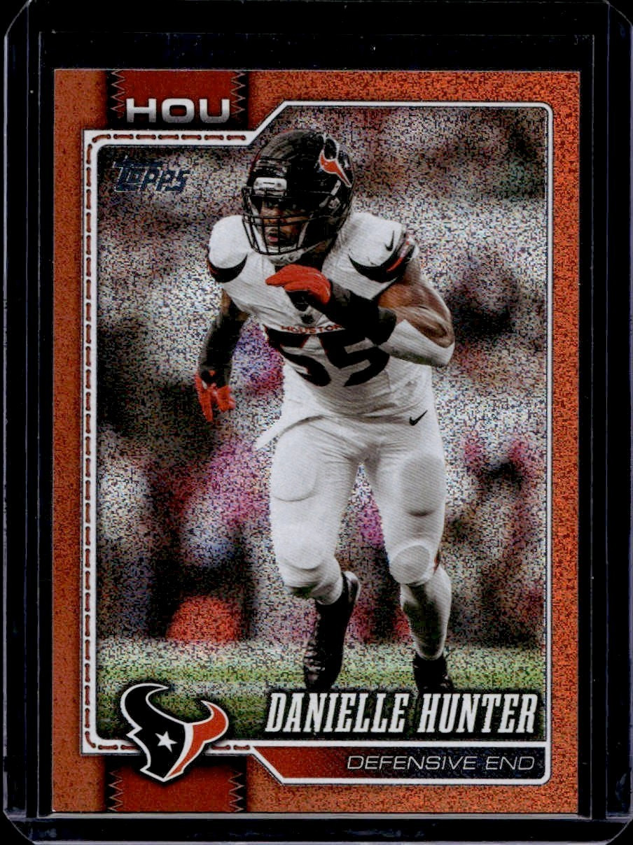 Danielle Hunter 2026 Topps Flagship Football #226 SP Orange Sandglitter #D 24/25