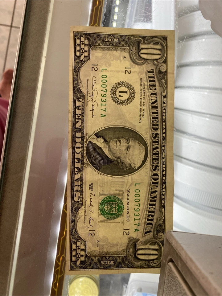 1990 $10 FRN OVER INK ERROR  - Image 2 of 4