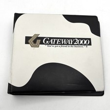 Vintage Gateway Computer Software Storage Binder CD Holder With Mixed CD  s.