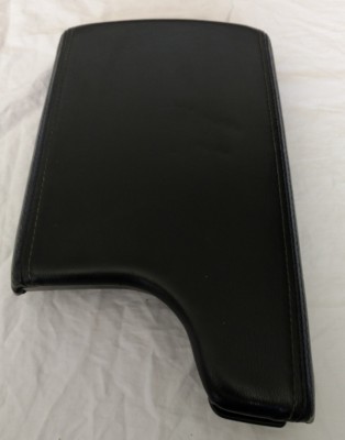 Sell 2004 - 2008 Pontiac Grand Prix Center Console Lid Cover Black FREE PRIORITY SHIP In