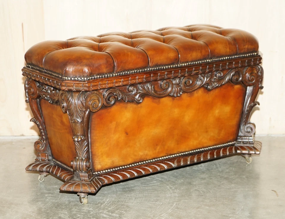 IMPORTANTE TABURETE OTOMANO CHESTERFIELD CUERO PALISANDRO 1830 ANTIGUO RESTAURADO Foto 3 de 4