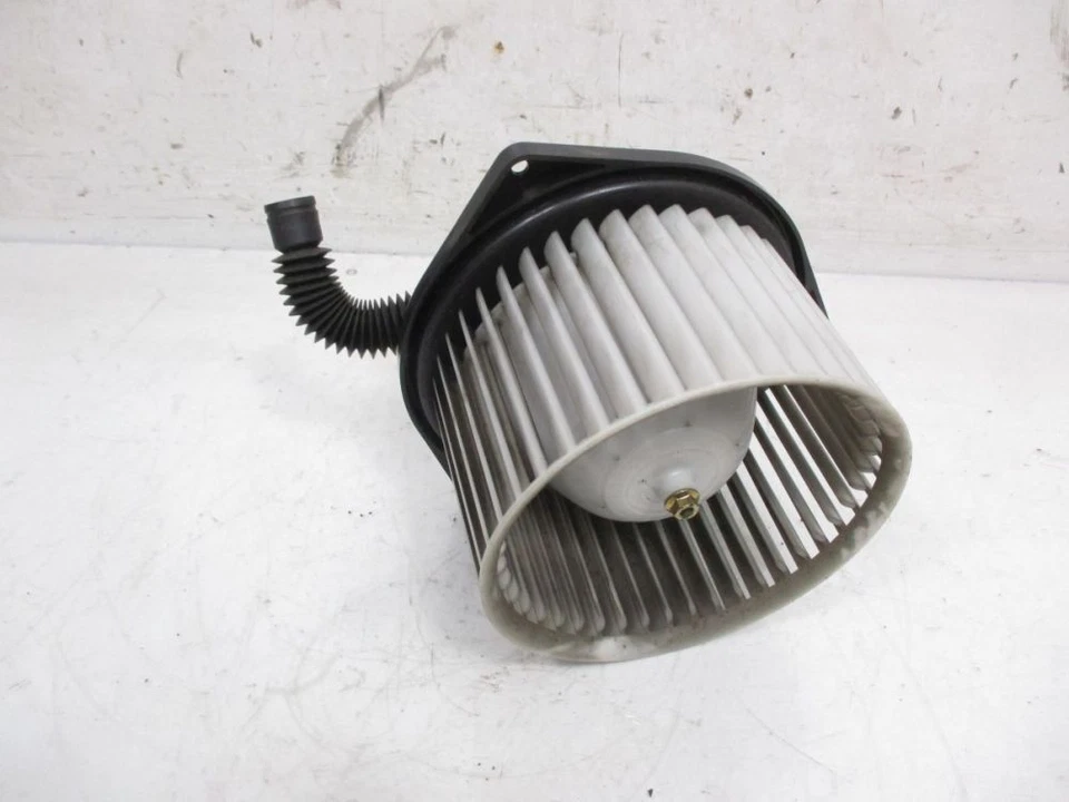 Двигатель вентилятора подходит для Suzuki Grand Vitara II (JT) 1,6 - Изображение 2 из 4