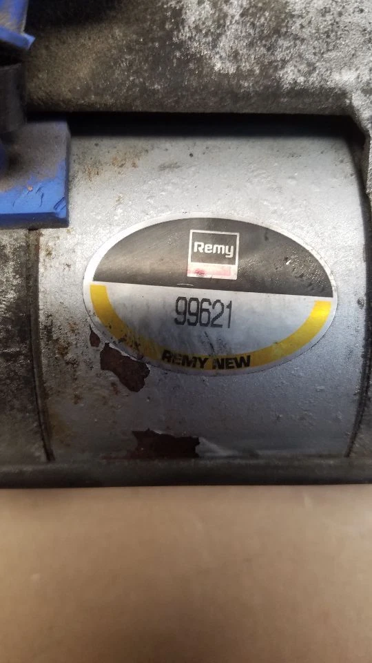 Motor de arranque usado se adapta a: Toyota Corolla 1999 1,2 kW grado A Foto 2 de 4