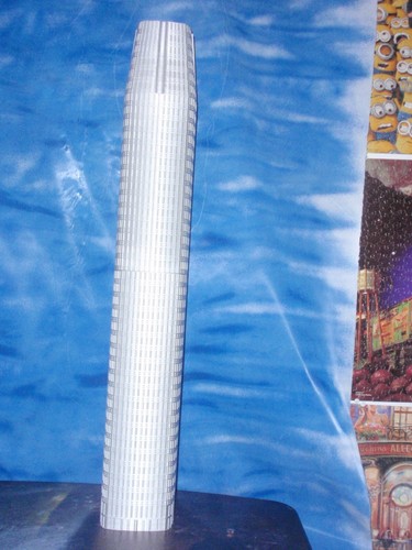 N Scale Salesforce Building/ High Rise/Office Building/Skyscraper - Silver - Picture 3 of 5