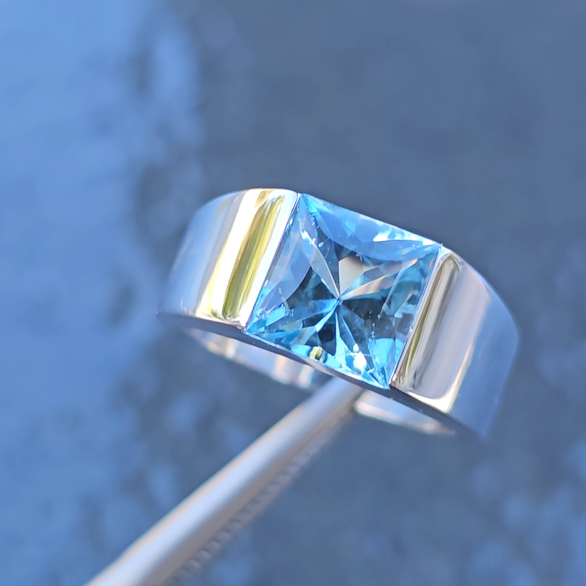 Cartier Blue Stone Ring Tank 18k White Gold Size 51 Us 5.75 Cartier Blue Stone Ring Tank 18k White Gold Size 51 Us 5.75