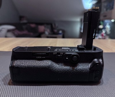 Pixel Vertax E20 Betteriegriff Canon 5D Mark IV Schwarz Guter Zustand