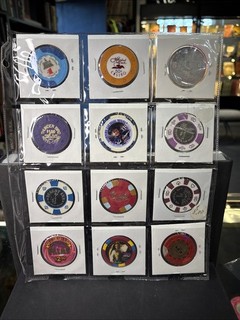VINTAGE LAS VEGAS Casino Chip Lot SEE PICS 🔥🔥