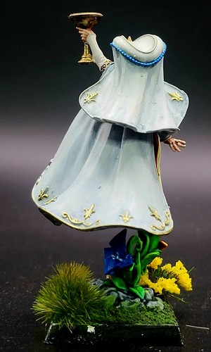 Painted Handmaiden of the Lady Bretonian Collectible Figure - Picture 7 of 7