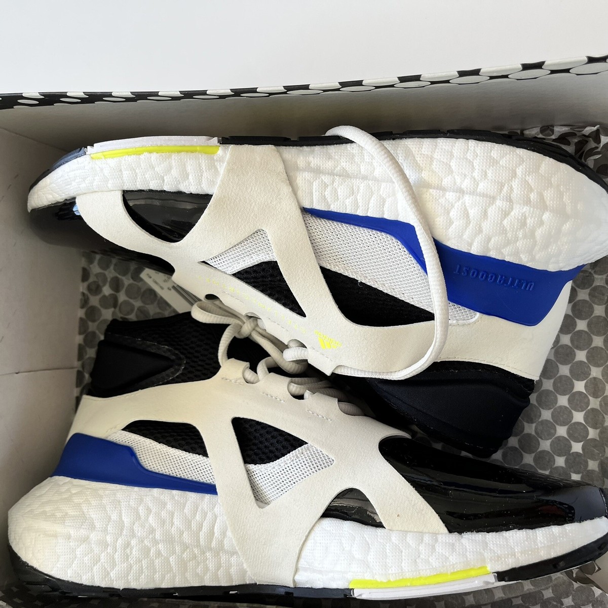 【adidas by Stella McCartney】ULTRABOOST 21 スニーカー♪ $230 Adidas by Stella McCartney Women's White Ultraboost 21