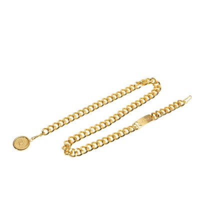 Chanel Vintage Coco Mark Medallion Plate Chain Belt Gold  display picture 2