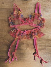 Agent Provocateur Zuri Set - Hot Pink Bra 34D & Suspender Size 3 (UK 8-10)