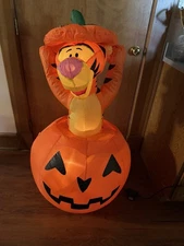 Gemmy Disney Inflatable Tigger Pumpkin HTF 2007 4ft Halloween