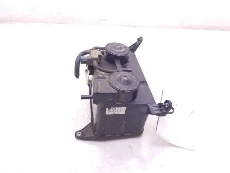 Toyota Tacoma 1998 2,7 L 4 cilindros montaje de bote de vapor de combustible Foto 4 de 4