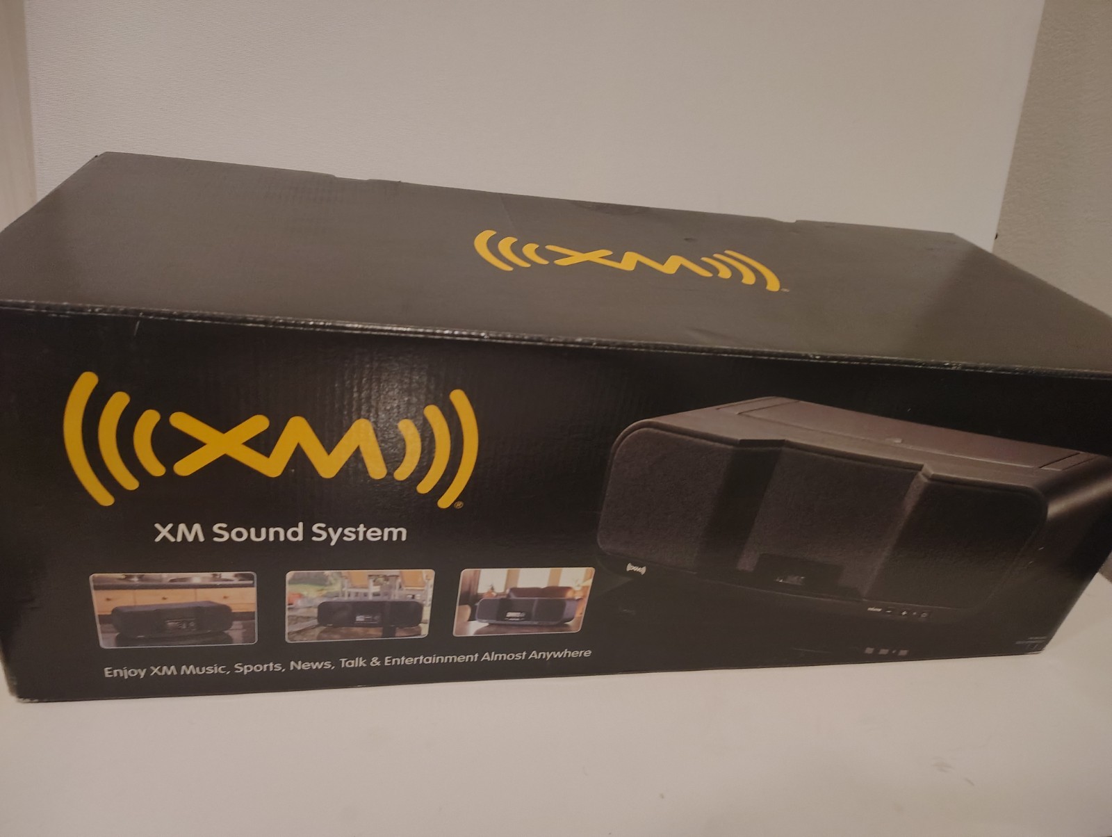 Audiovox XMBB1 Sirius XM Speaker Boombox w/ Xpress Satellite