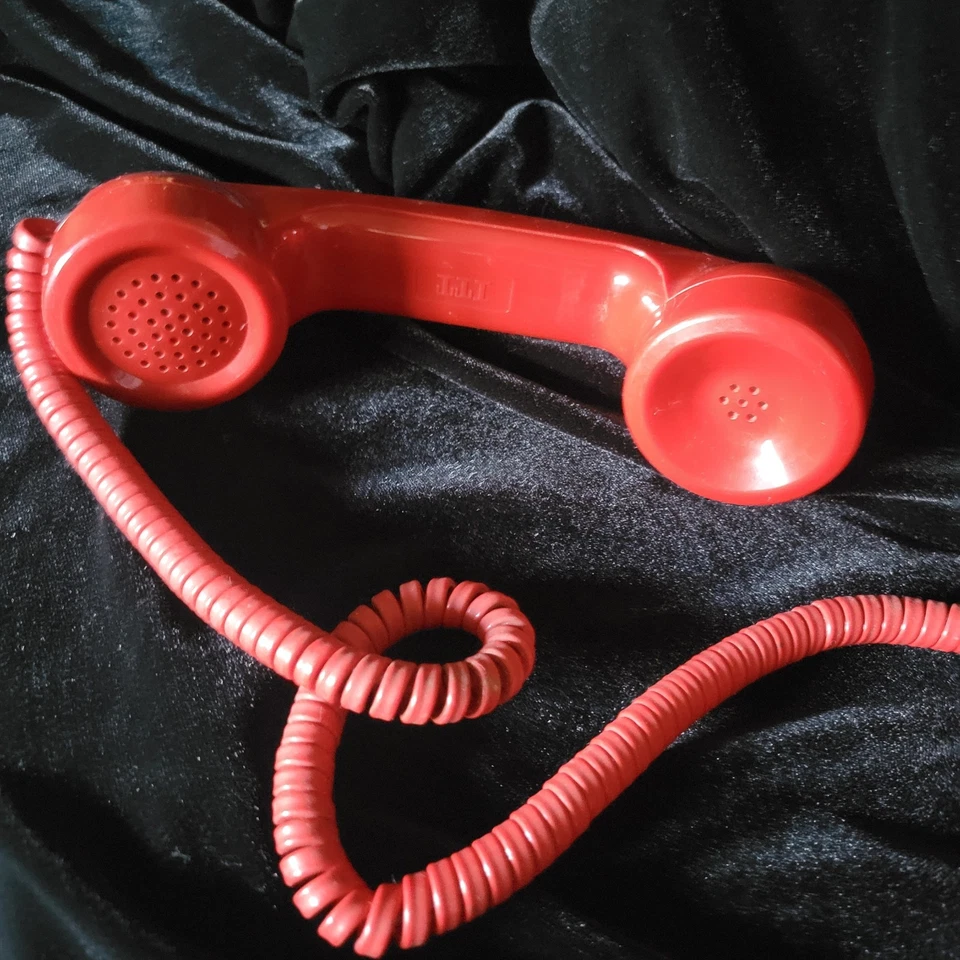 复古红色“热线”手机 Cortelco 250047-MBA-20M2-95 EBasic 美国组装 — 第 3/4 张图片