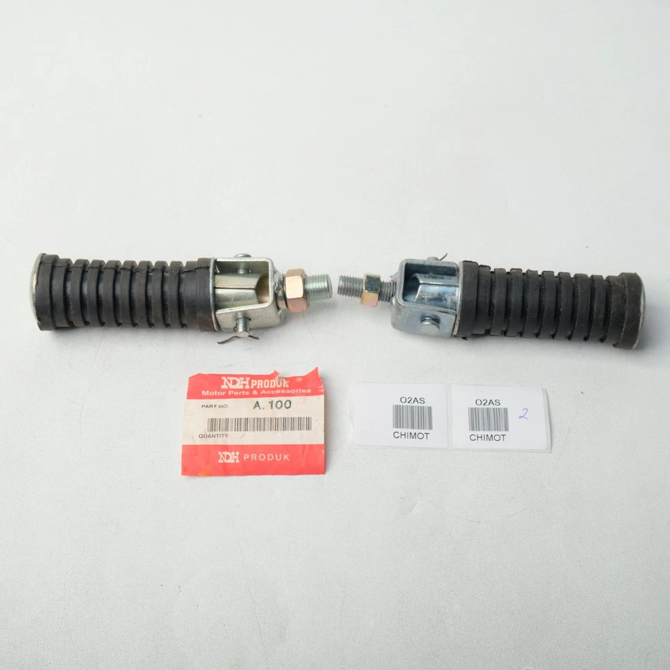 Se adapta a estriberas traseras para Suzuki A100 GT185 GT250 RV50 A50 TC100 peldaños Foto 2 de 4