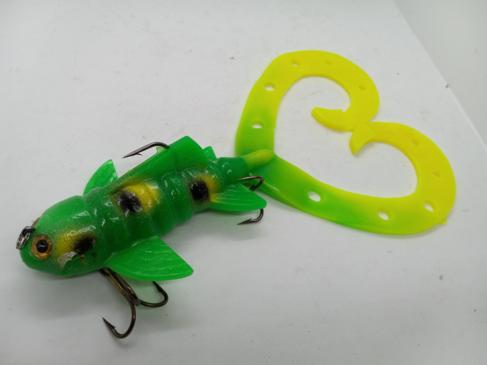 6" Body Rubbery Hairy Tackle Bullfrog Rubber Swimbait Jerkbait Musky