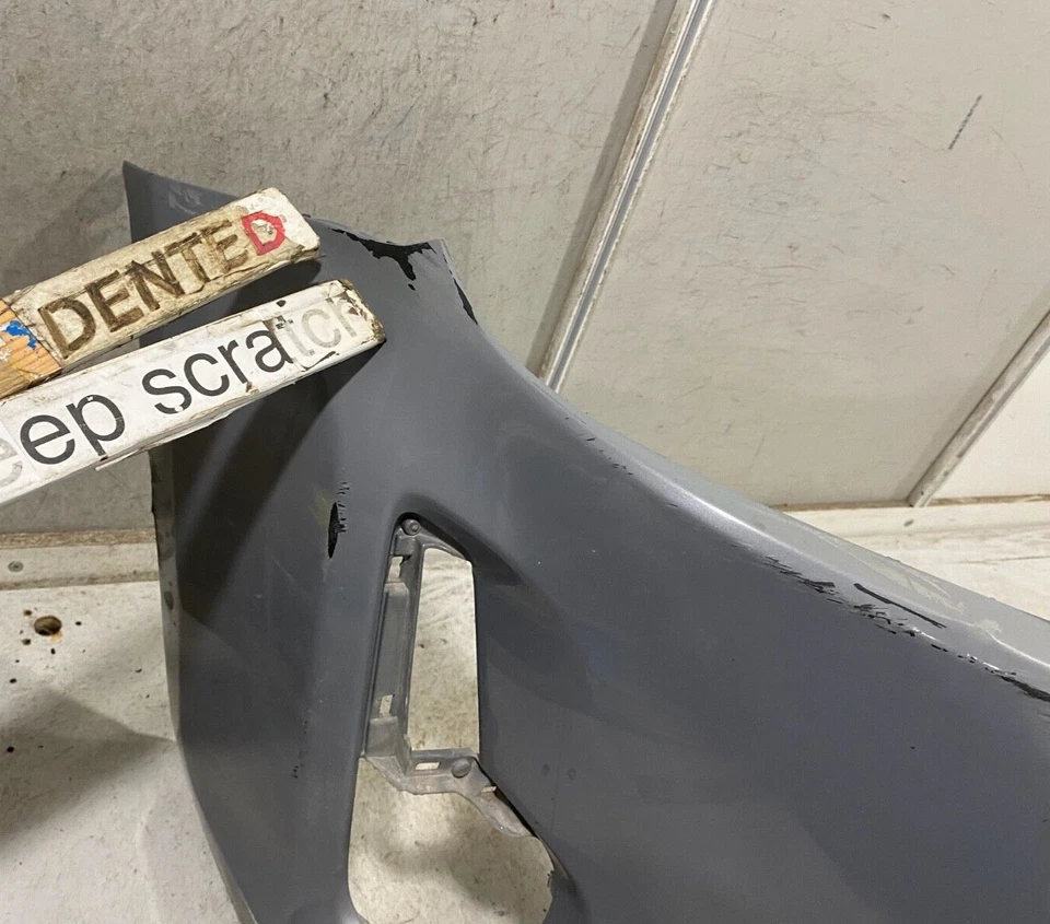 Cubierta de parachoques delantero Scion TC 2014-2016 OEM 52110-21330/340 ORIGINAL Foto 3 de 4