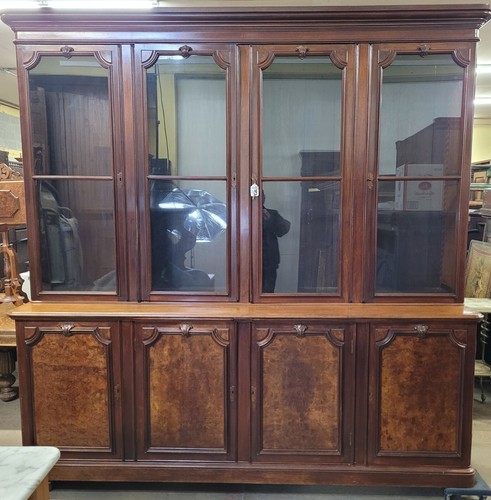 EXCEPTIONAL AMERICAN VICTORIAN WALNUT AND BURL BOOKCASE - Picture 24 of 24