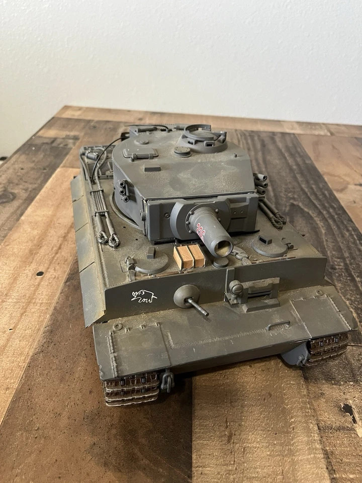 Juguetes Siglo XXI Tanque Alemán Tiger I Segunda Guerra Mundial Escala 1:18 No Completo Foto 2 de 4