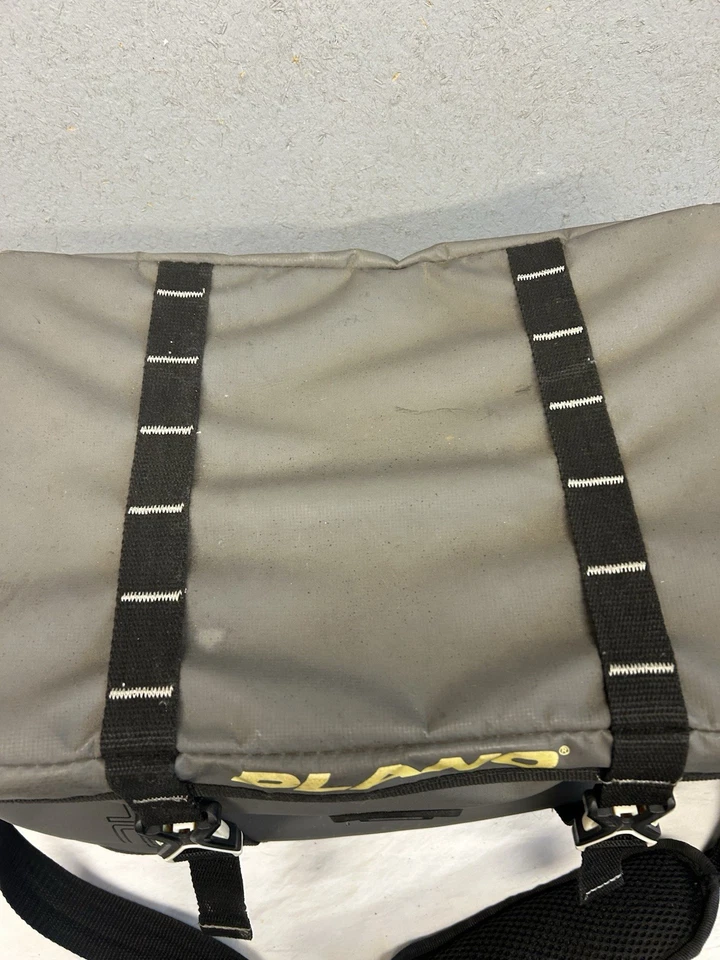 Usado Plano 3700 PVC Agua Salada Diseño Sin Cremallera/Bolsillos Laterales/Dos Bandejas de Plástico  Foto 4 de 4