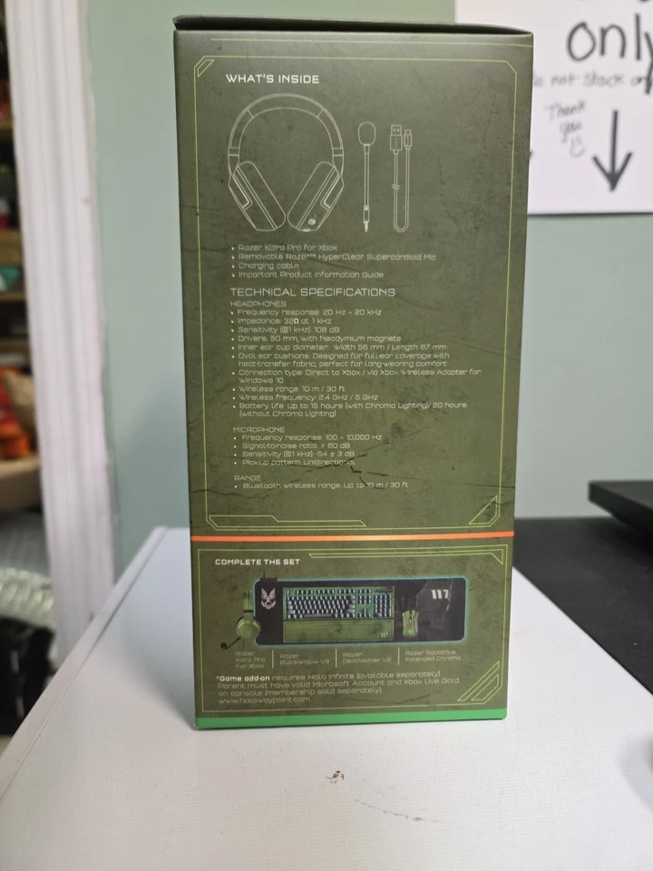 Razer Kaira Pro Wireless Over-Ear Gaming Headset - Halo Infinite - Image 3 of 4