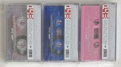 KATY PERRY * 143 * UK LIMITED 3x ALTERNATE ART CASSETTE + SIGNED ARTCARD * BN&M - Picture 7 of 16