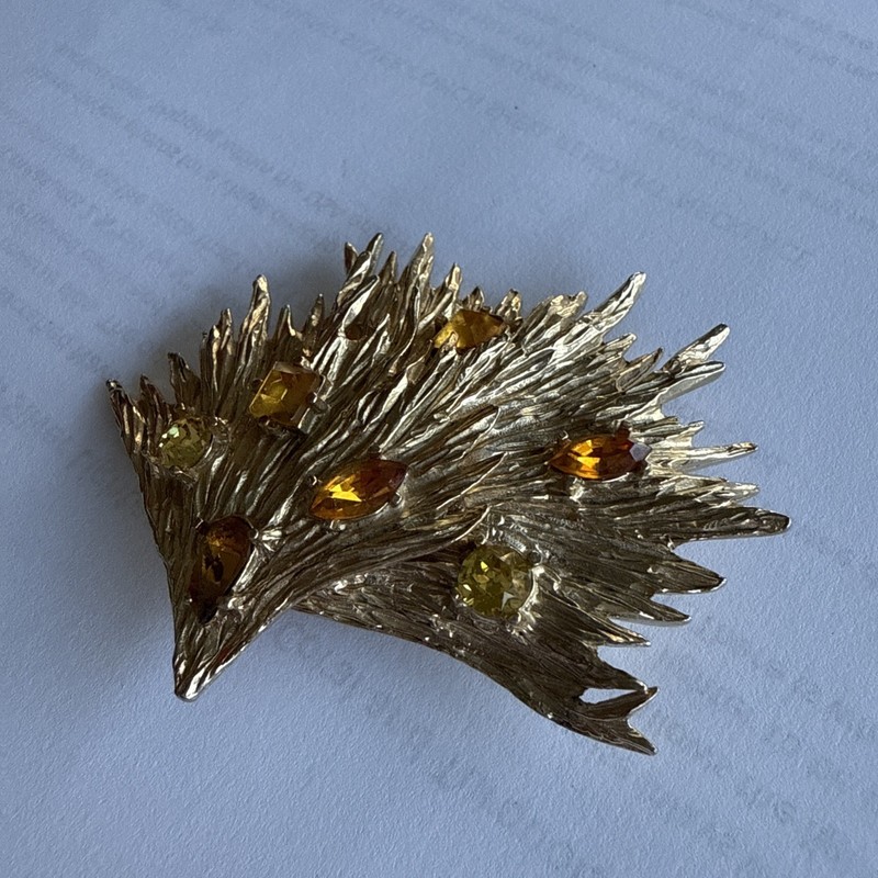 Vintage Unusual LEDO Free Flowing Brooch Pin with AMBER Rhinestones