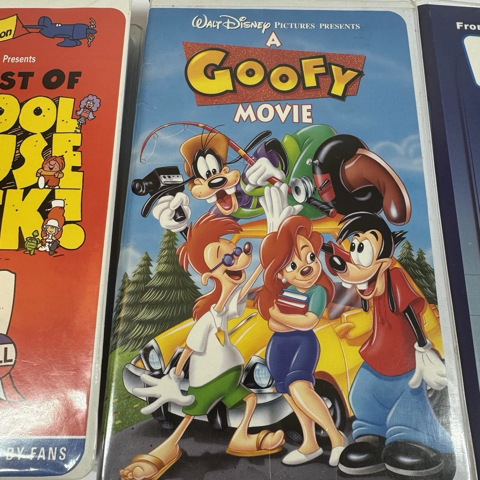 Lot of 3 VHS Clamshell Walt Disney School House Rocks Goofy Movie Monsters Inc Foto 3 de 4