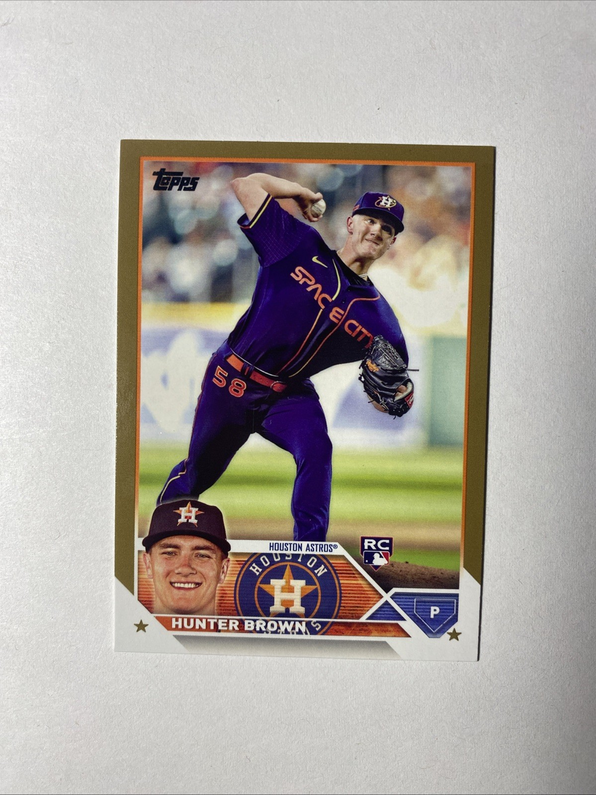 2023 Topps Series 1 - Hunter Brown #111 Gold /2023 (RC)