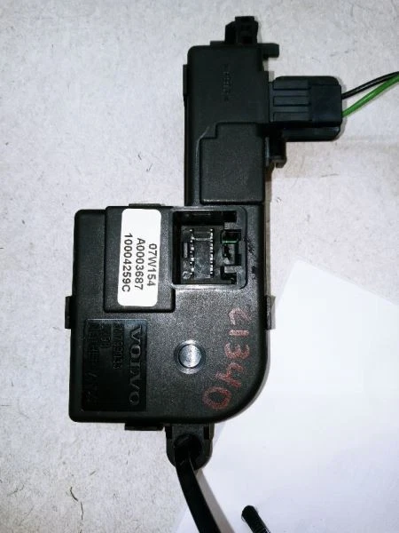 2007 VOLVO XC90 MOTOR DE TETO SOLAR TETO SOLAR COM MÓDULO FABRICANTE DE EQUIPAMENTO ORIGINAL 10004259C - Imagem 3 de 4