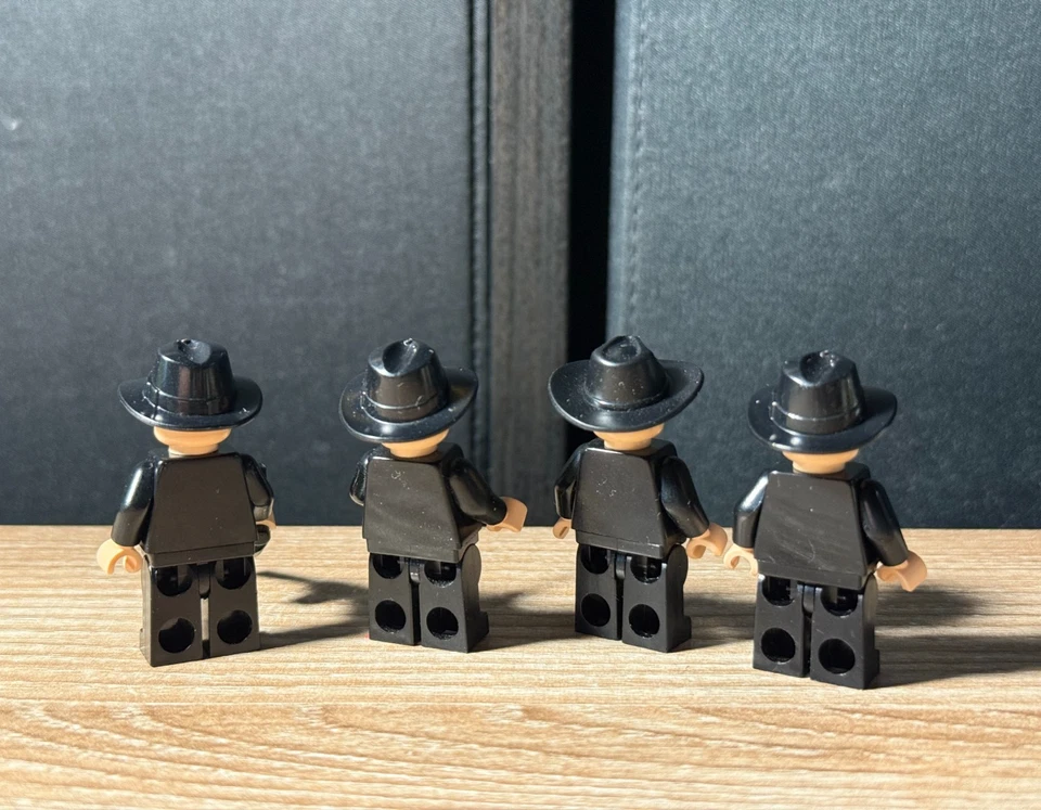 LEGO INDIANA JONES Shanghai Gangster LOT OF 4 RARE iaj027 iaj028 - Image 2 of 2