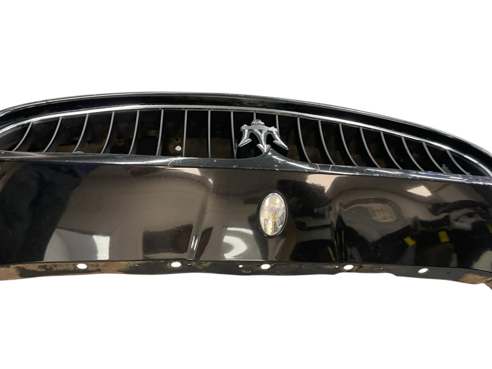 2008-2012 MASERATI GRANTURISMO FRONT BUMPER COVER ASSEMBLY NERO PASTELLO (NER)