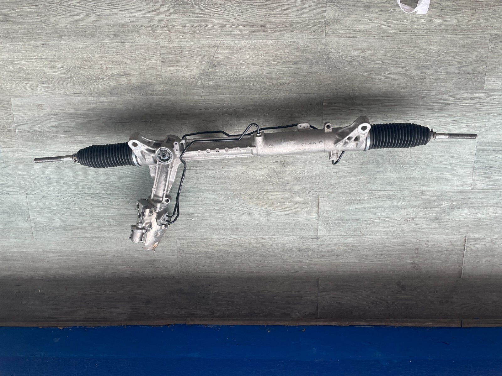BENTLEY FLYING SPUR FACTORY REBUILT RACK AND PINION  W/OUT SOLENOID 2014 TO 2019