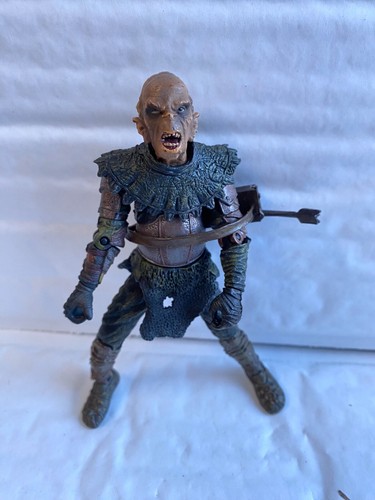 LORD OF THE RINGS ORC WARRIOR ACTION FIGURE TOY BIZ FELLOWSHIP SERIES MARVEL