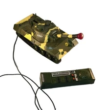 Vintage 1983 ECHO COMMANDER'S TANK Wire Remote Control Works Missing Parts