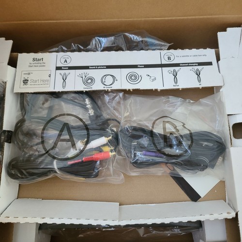 The TiVO BOX SERIES 2 Digital Video Recorder Model TCD540040 - Picture 2 of 11