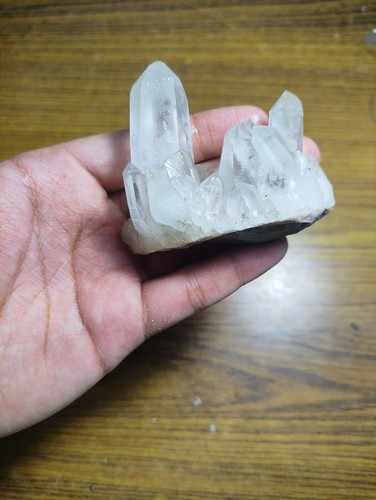 75mm Crystal Points Cluster - 760 Carats - Rare Find - Picture 2 of 9