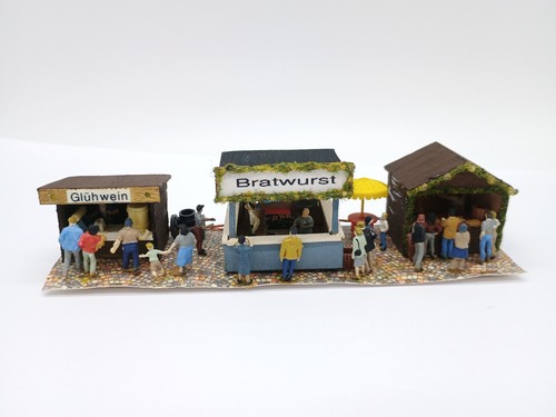 Modell Weihnachtsmarkt mit Figuren & Innendetails & Beleuchtung - OO/HO - sehr guter Zustand - Bild 5 von 13
