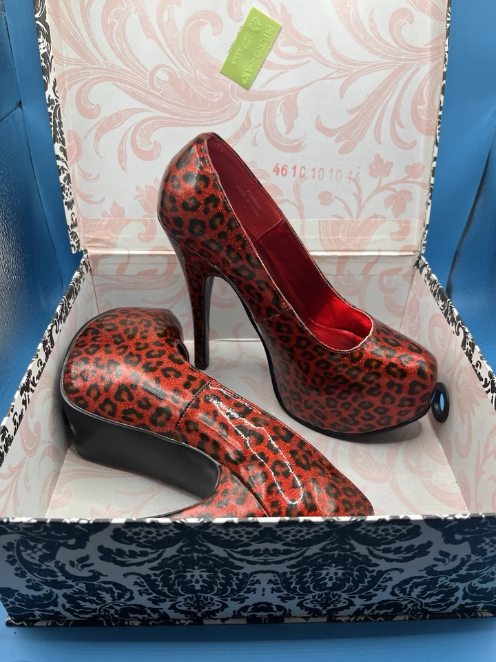 Zapatos de tacón Bordello de 5,75", plataforma de charol guepardo rojo brillante, talla 9 Foto 3 de 4