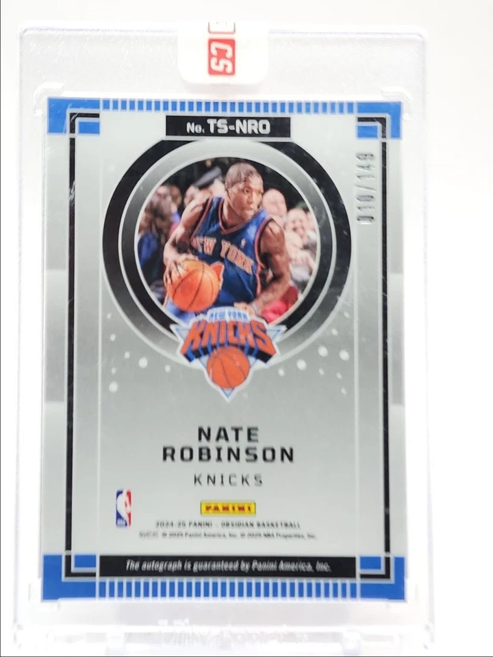 NATE ROBINSON 2024-25 OBSIDIAN TWILIGHT AUTOGRAPH KNICKS B AUTO /149 Q5722 - Image 2 of 2