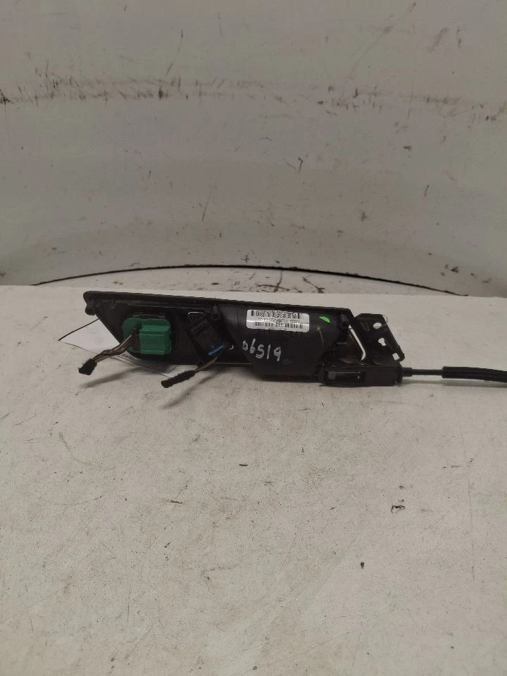 Pintura exterior de manija de puerta a juego con delantera para 11-18 JETTA 1430019 Foto 2 de 4