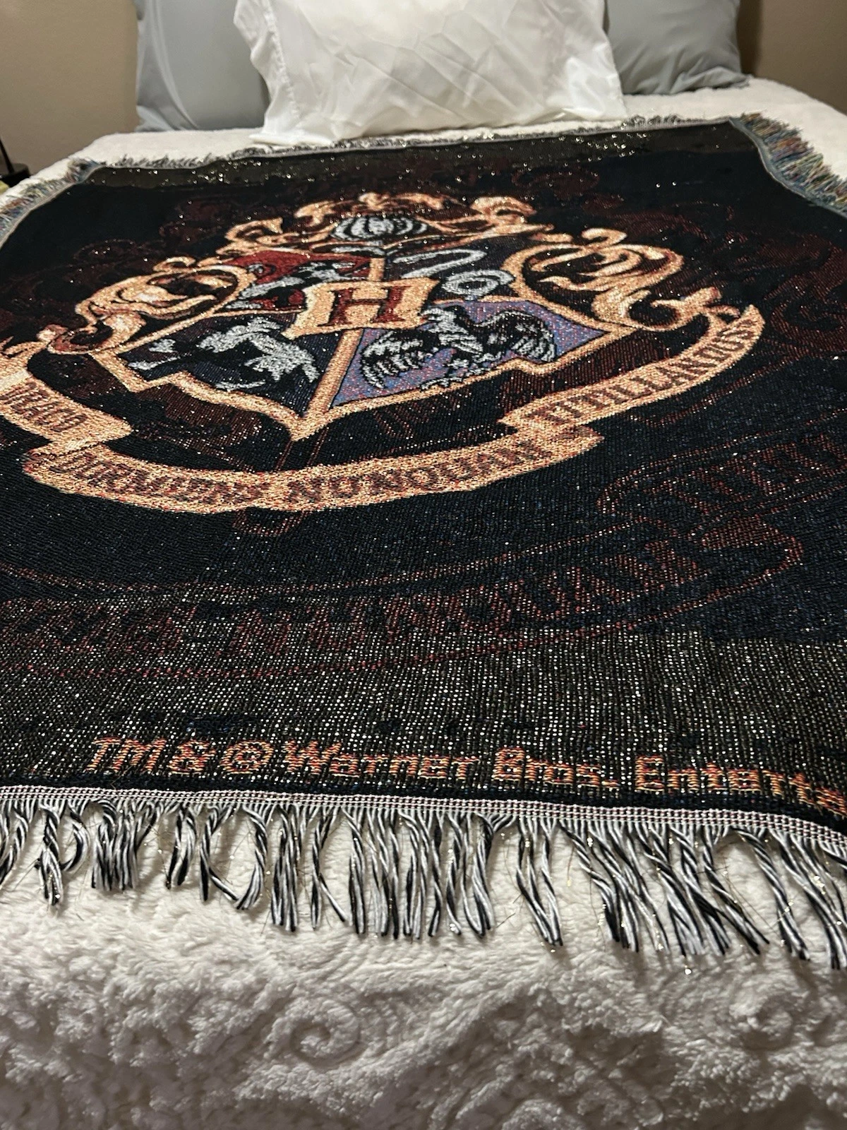 Harry Potter Hogwarts Crest Woven Tapestry Blanket 48"x60"