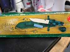 KNIFE CAMOUFLAGE HANDLE GUN BLUED BLADE WITH SHEATH 6"