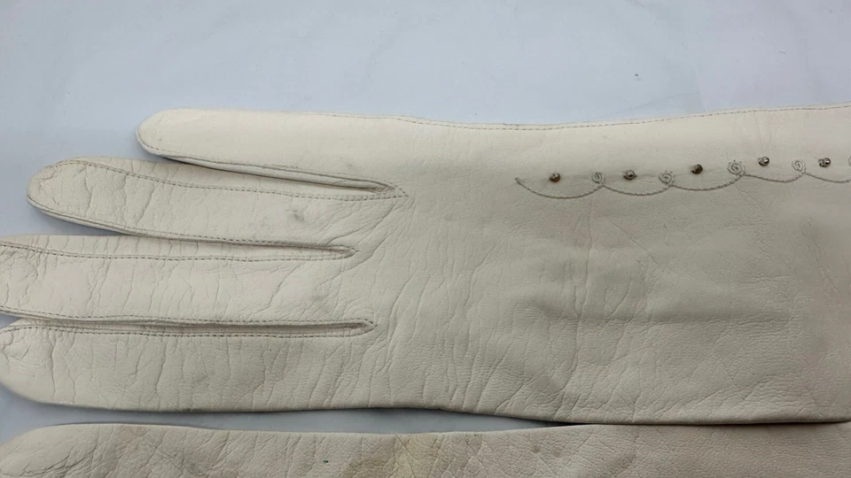 Guantes de codo Gimbel Brothers de colección piel de cordero con perlas y vieiras Opera blancos 7 Foto 3 de 4