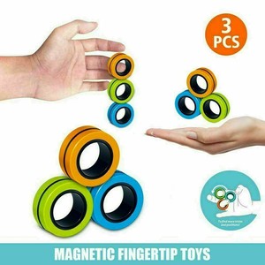 ring spinner toy