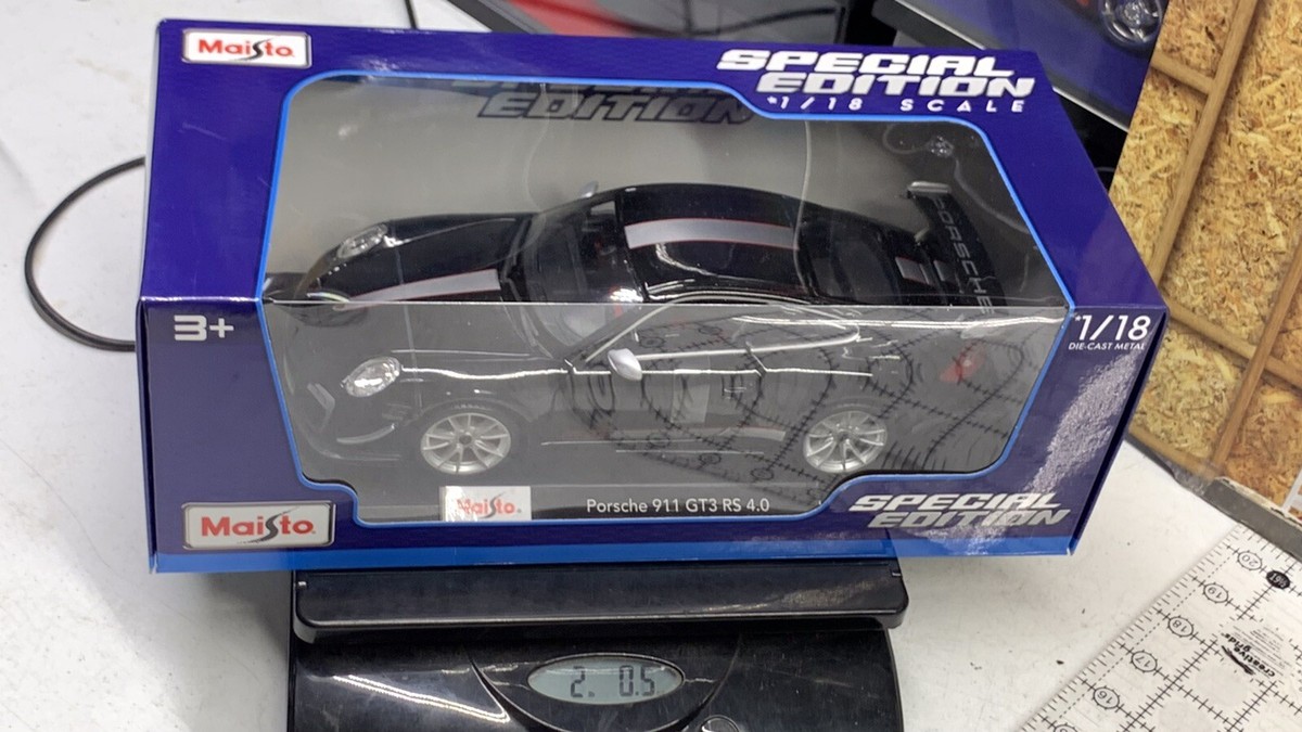 Porsche 911 GT3 RS 4.0 - Black 1/18 Scale Maisto Special
