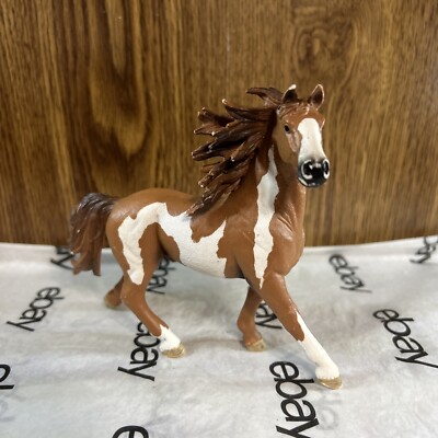 Schleich Am Limes 69 Pinto PAint Stallion Horse Toy Figure